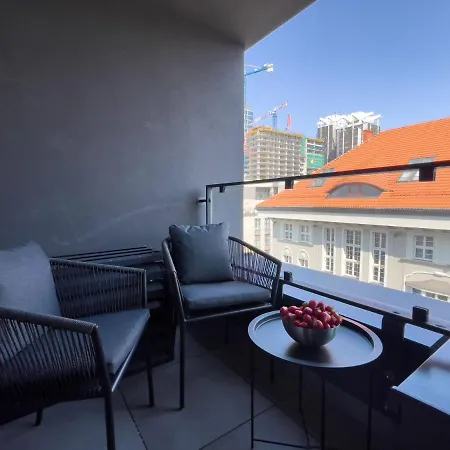 Urban Premium, Opolska 10 No 90, 2 Free Garages, Self Check-in Apartament Katowice
